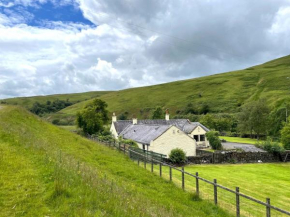 Pass the Keys Beautiful Scottish Cottage in Outstanding Location